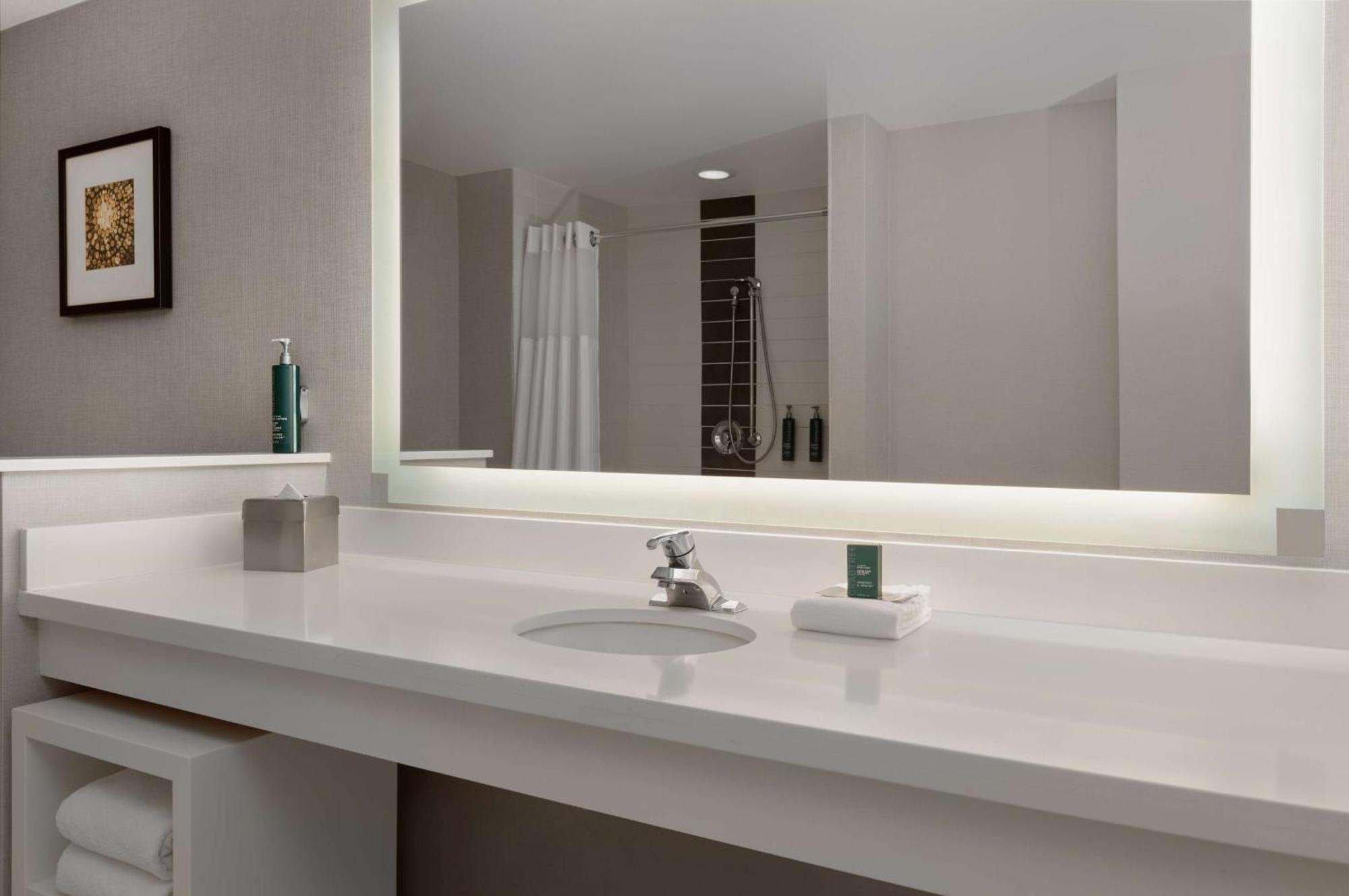 Doubletree By Hilton Las Vegas East Flamingo Eksteriør billede