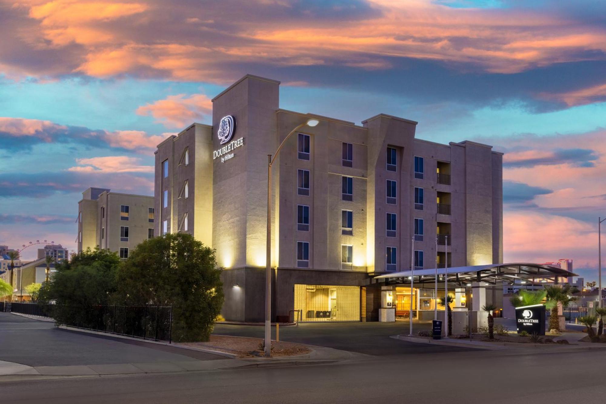 Doubletree By Hilton Las Vegas East Flamingo Eksteriør billede