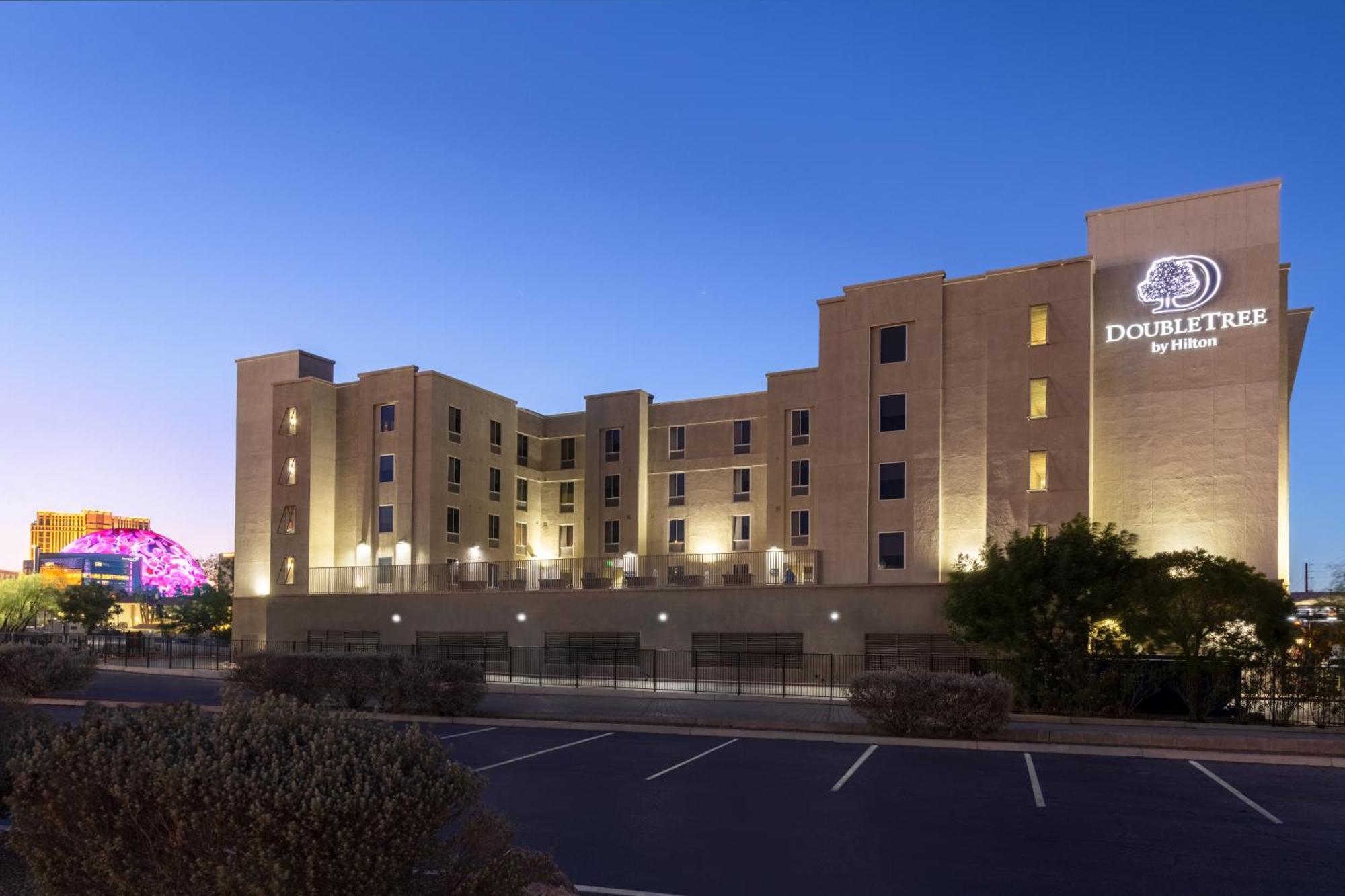 Doubletree By Hilton Las Vegas East Flamingo Eksteriør billede