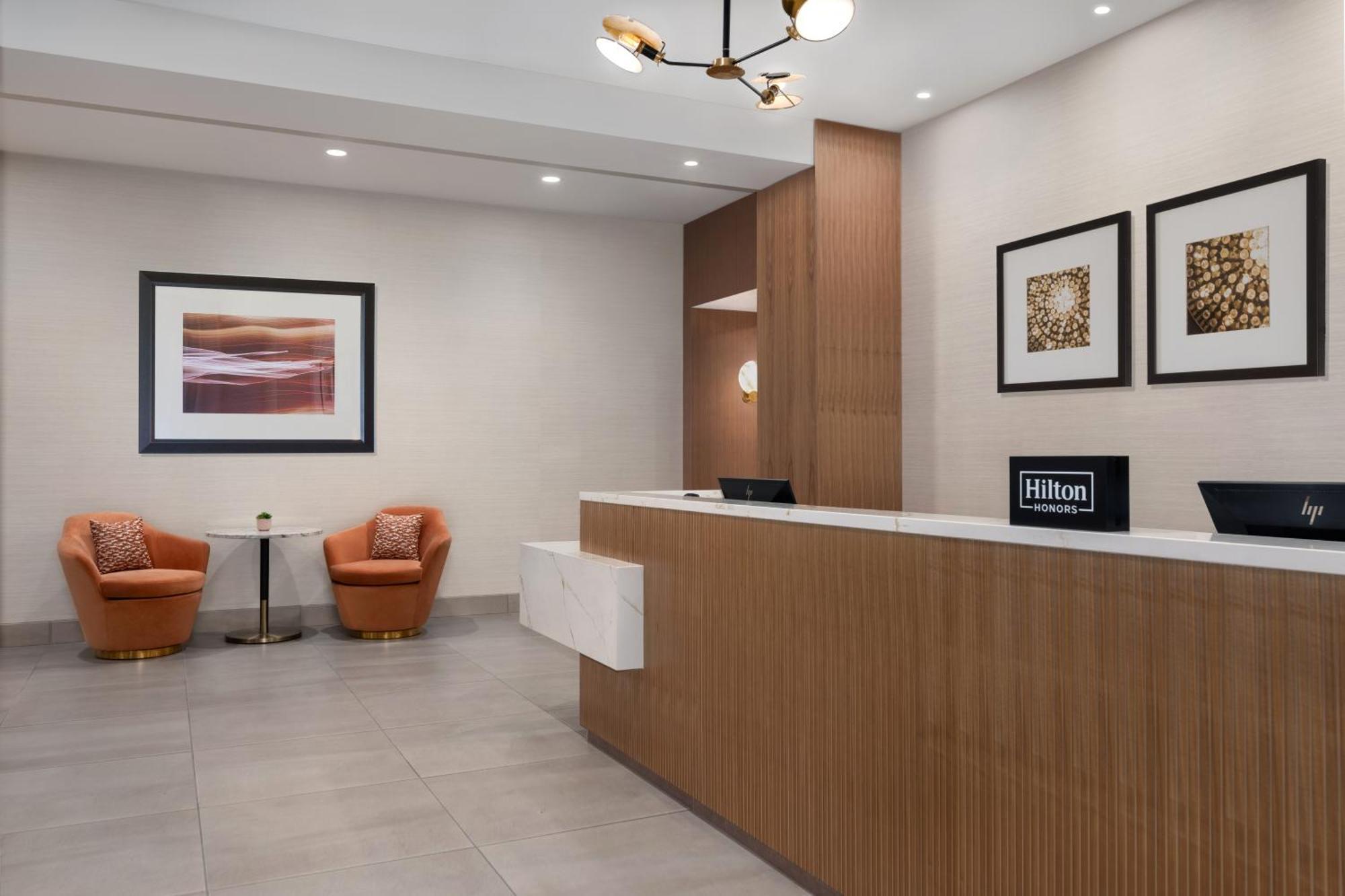 Doubletree By Hilton Las Vegas East Flamingo Eksteriør billede
