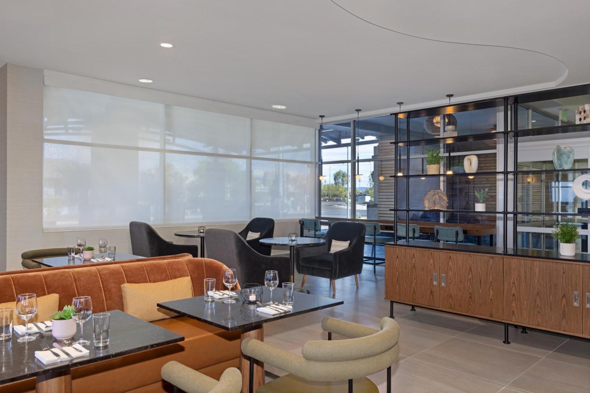 Doubletree By Hilton Las Vegas East Flamingo Eksteriør billede