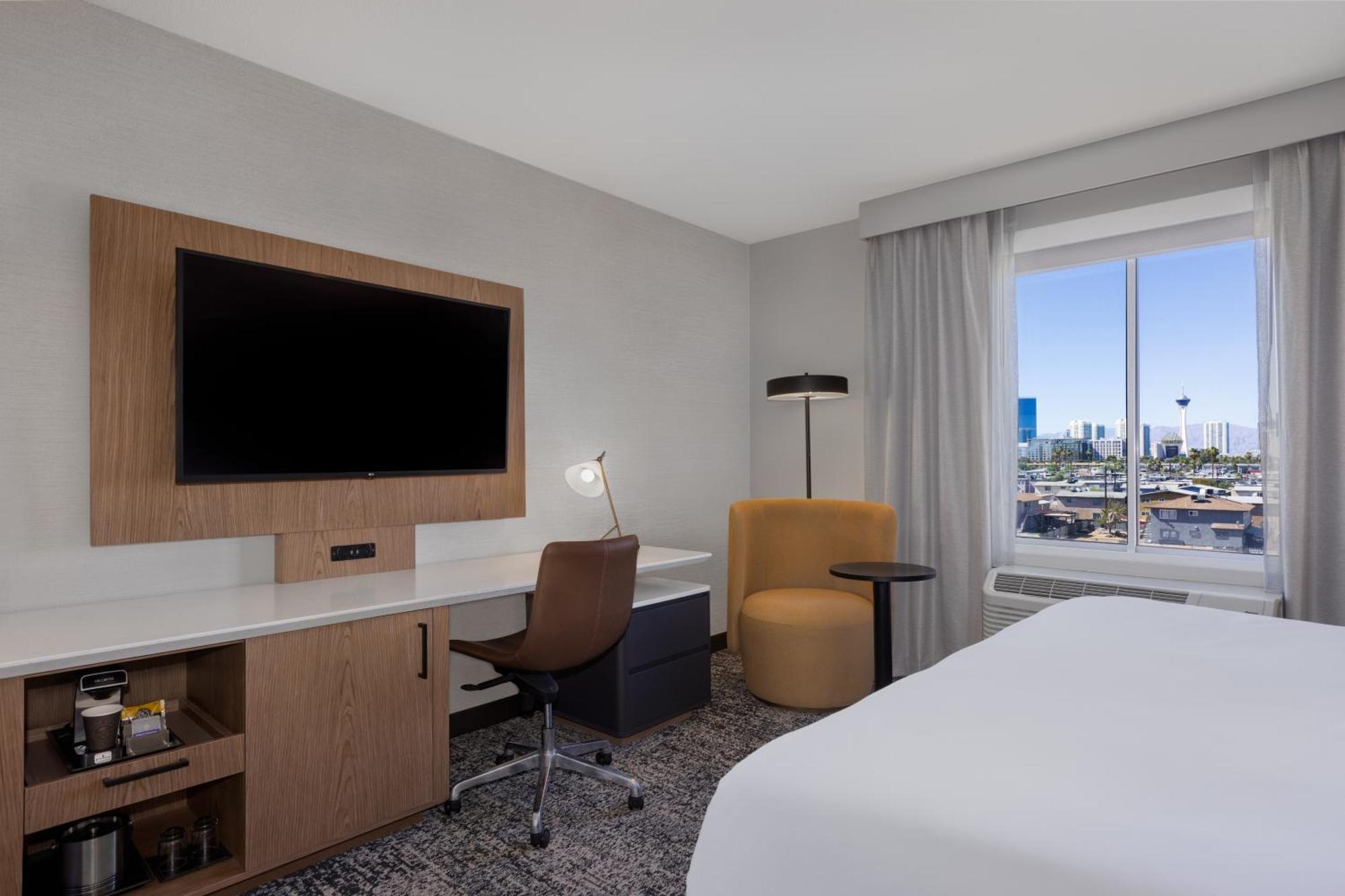 Doubletree By Hilton Las Vegas East Flamingo Eksteriør billede