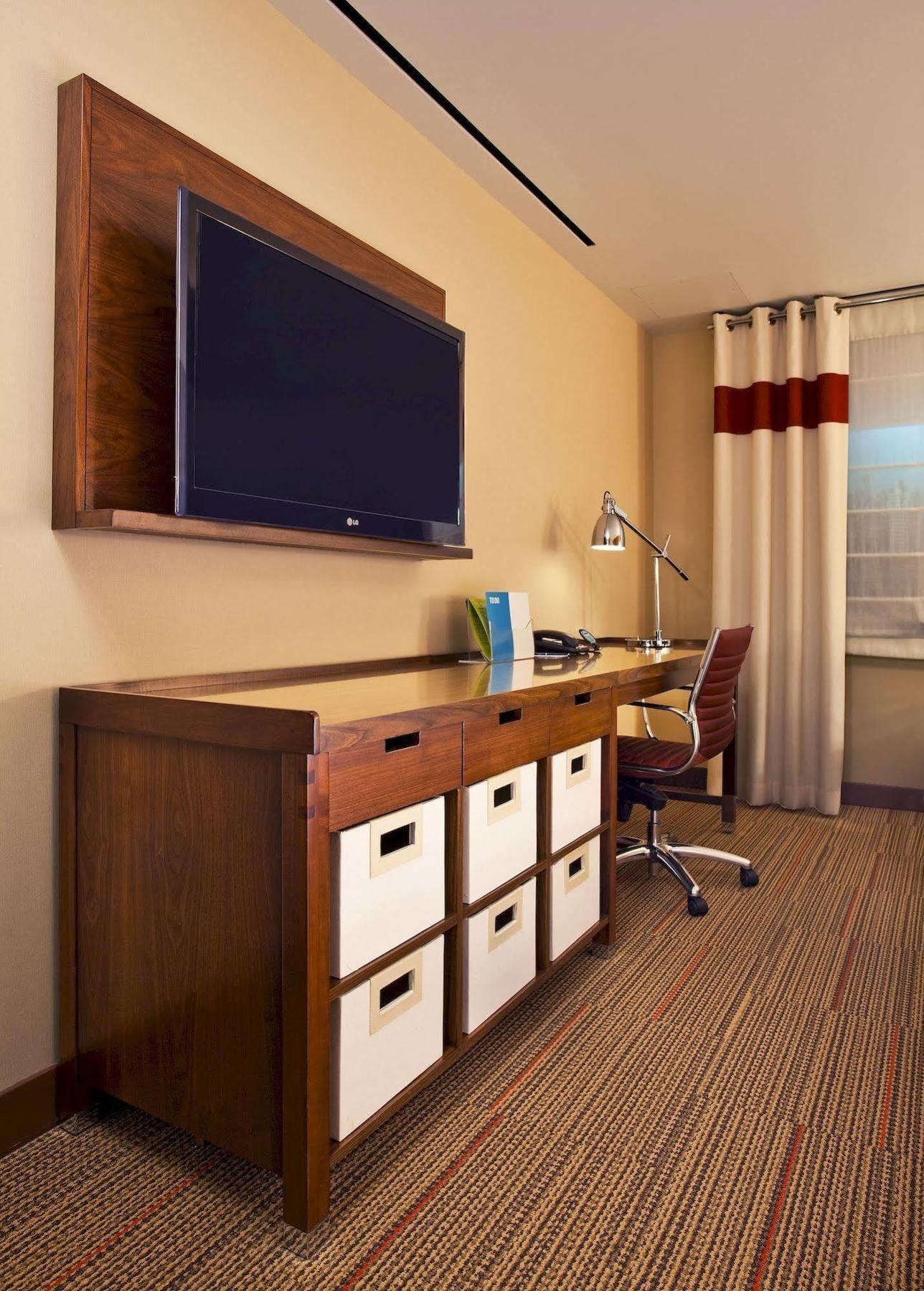 Doubletree By Hilton Las Vegas East Flamingo Eksteriør billede